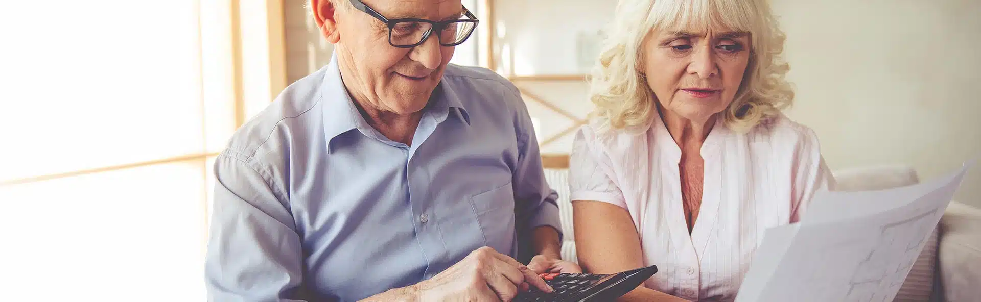 Conseils sur la prise en charge des finances des parents âgés