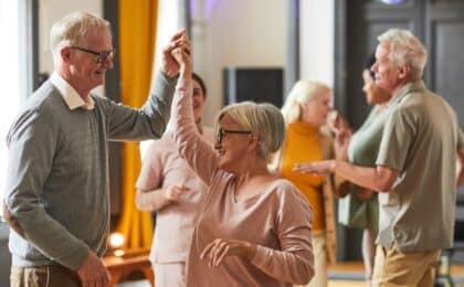La danse chez les aînés : L’amélioration de la coordination et de l’équilibre