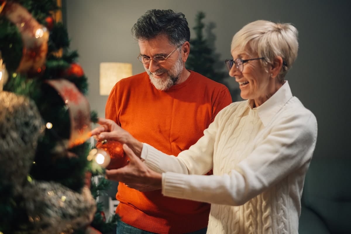Balancing Holiday Traditions and Caregiving Responsibilities