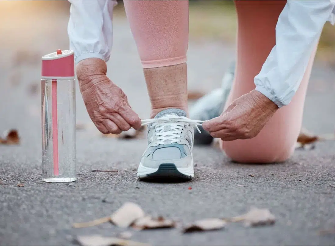 How to Stay Active in Your Golden Years: Choosing the Right Walking Shoes