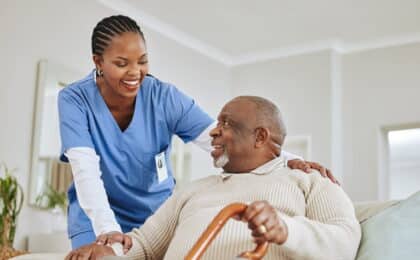 Les mythes sur les systèmes d’alerte médicale qui empêchent les gens de s’en procurer un