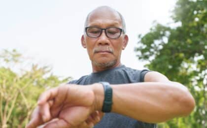 Medical Alert Systems vs. Smartwatches